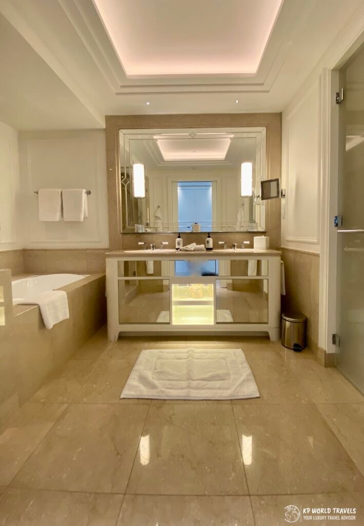 Four Seasons Doha - Executive Suite