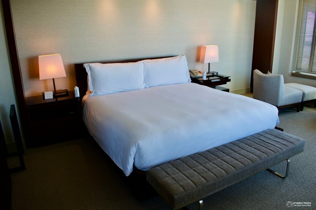 Hotel Arts Barcelona bedroom