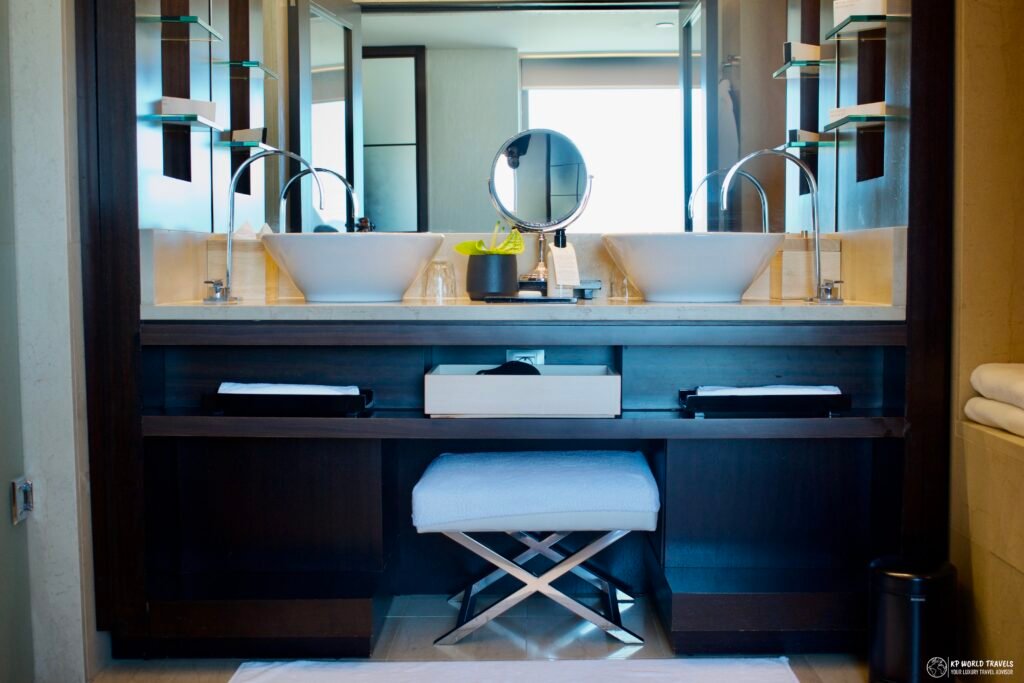 Hotel Arts Barcelona bathroom