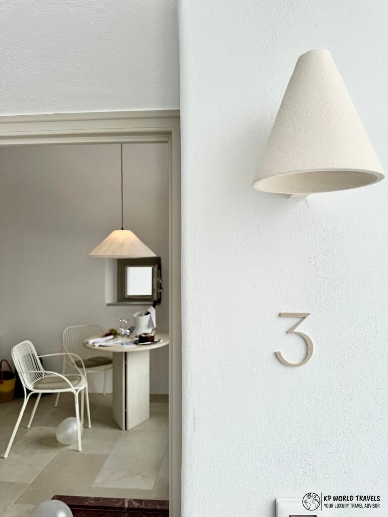 Canaves Ena Superior Suite