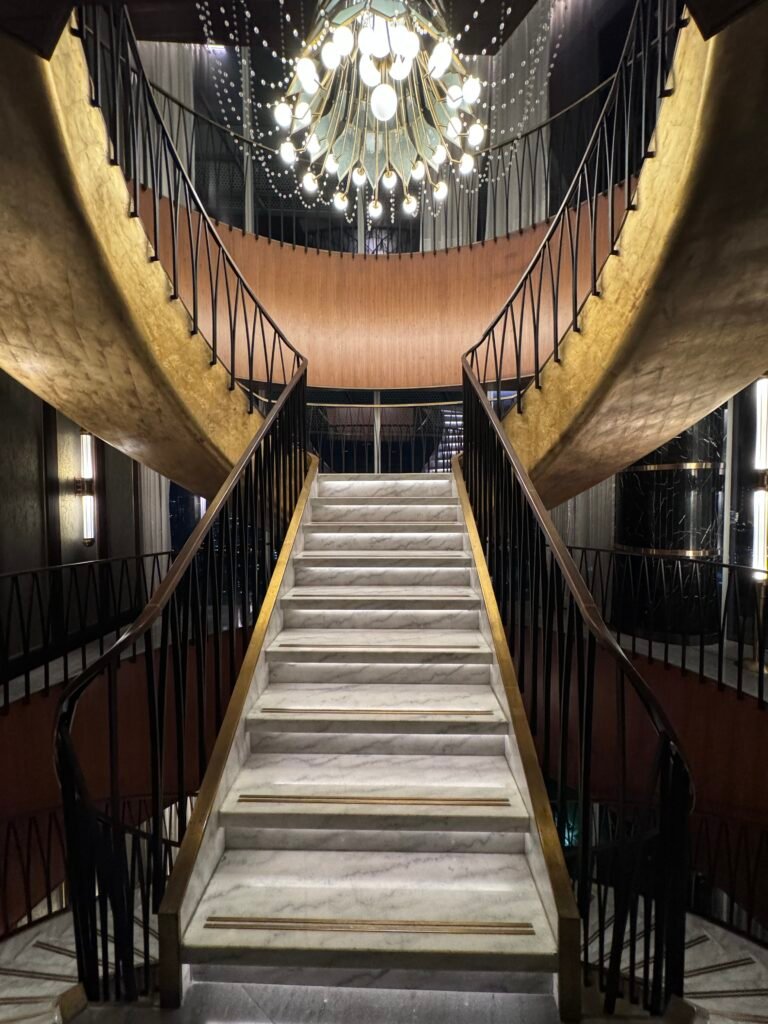 luxury trip to thailand waldorf astoria bar