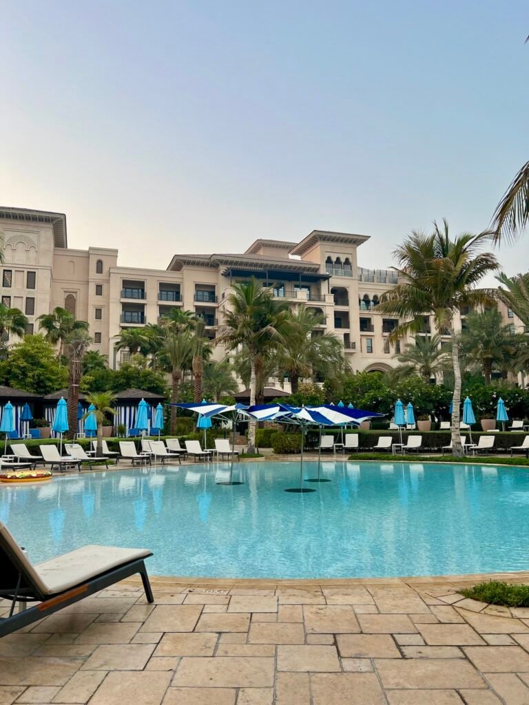Four Seasons Dubai Jumeirah Pool