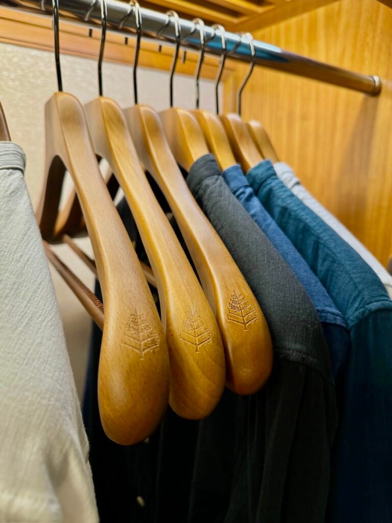 Four Seasons Jumeirah Deluxe Room Closet