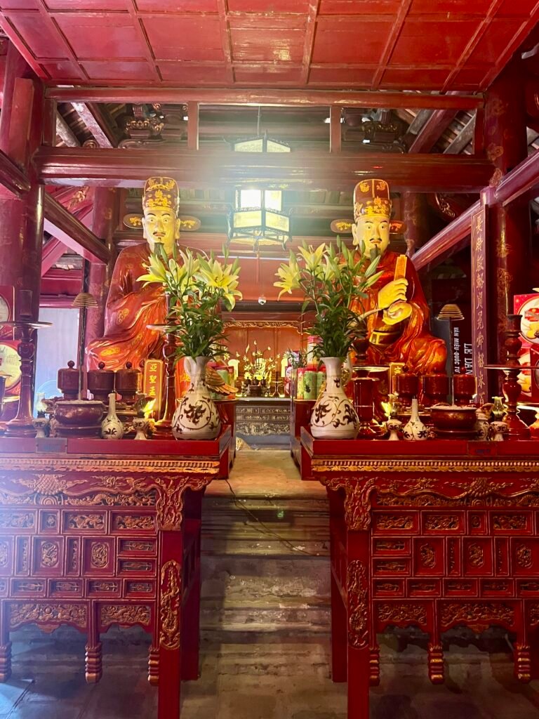 Things to do in Hanoi temple of literature