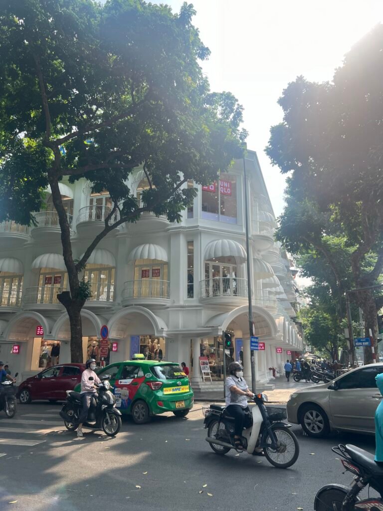 Things to do in Hanoi uniqlo