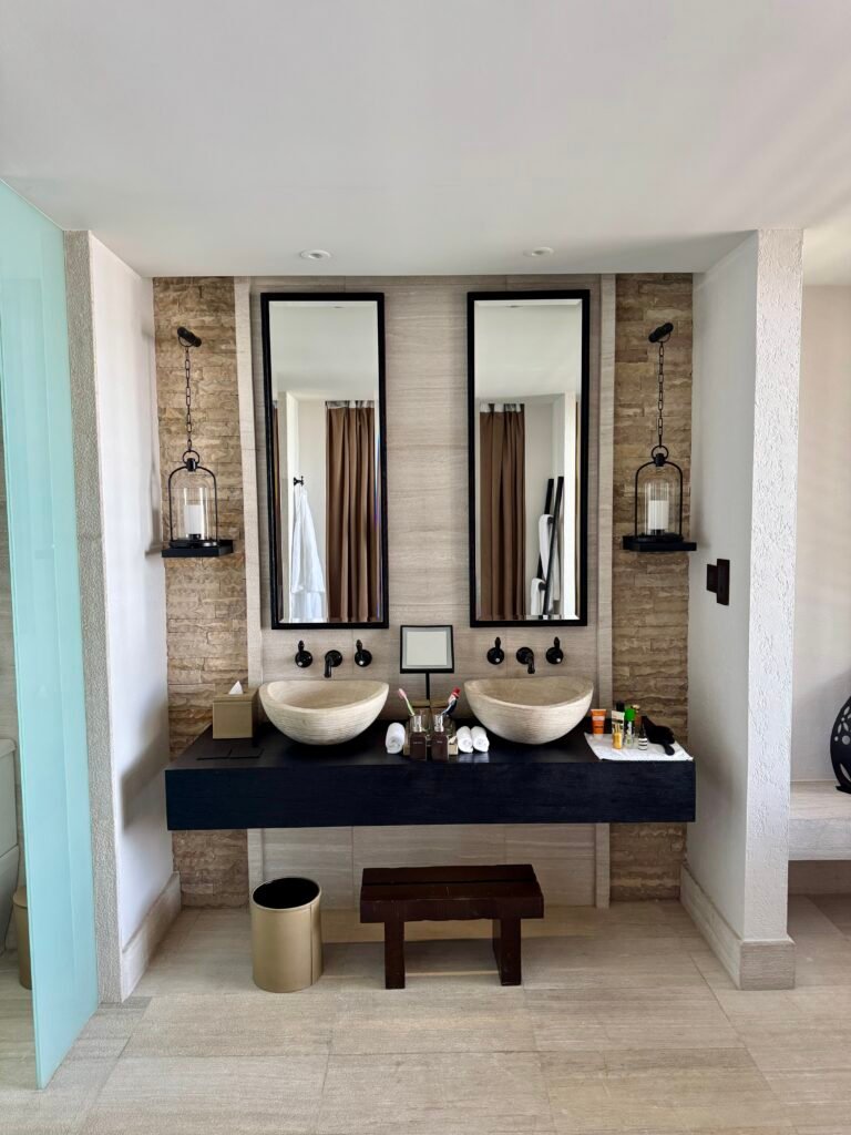 Alila Jabal Akhdar deluxe ridge view room bathroom