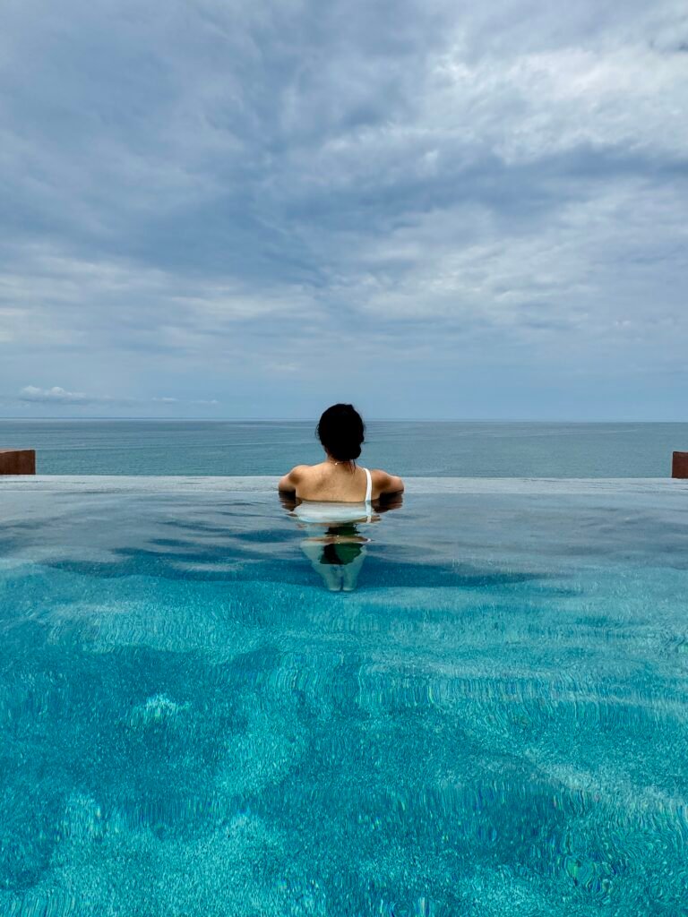 One&Only Mandarina - Infinity Pool at Carao