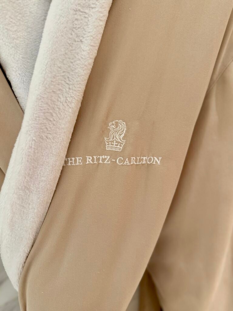 Ritz Carlton Bangkok -Deluxe Room Bathroom