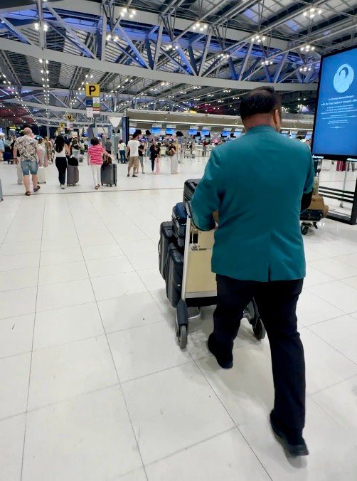 Ritz Carlton Bangkok -Airport Transfer