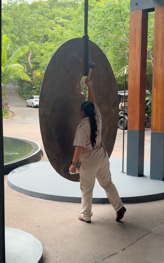 One&Only Mandarina - Entrance Bell